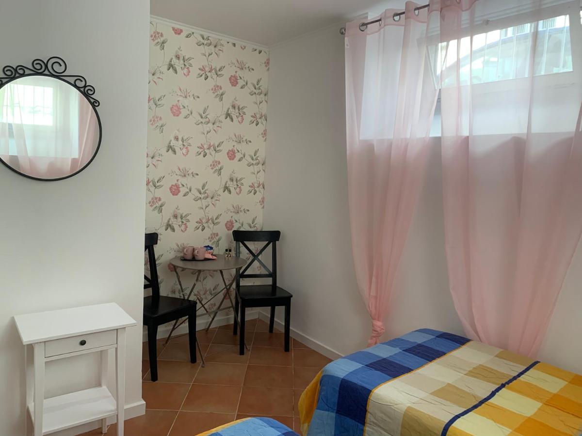 House And Rooms In Lisboa Extérieur photo