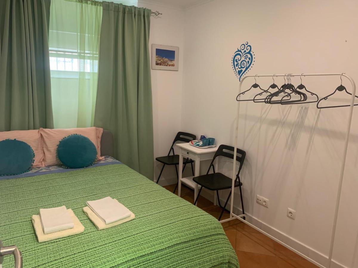 House And Rooms In Lisboa Extérieur photo