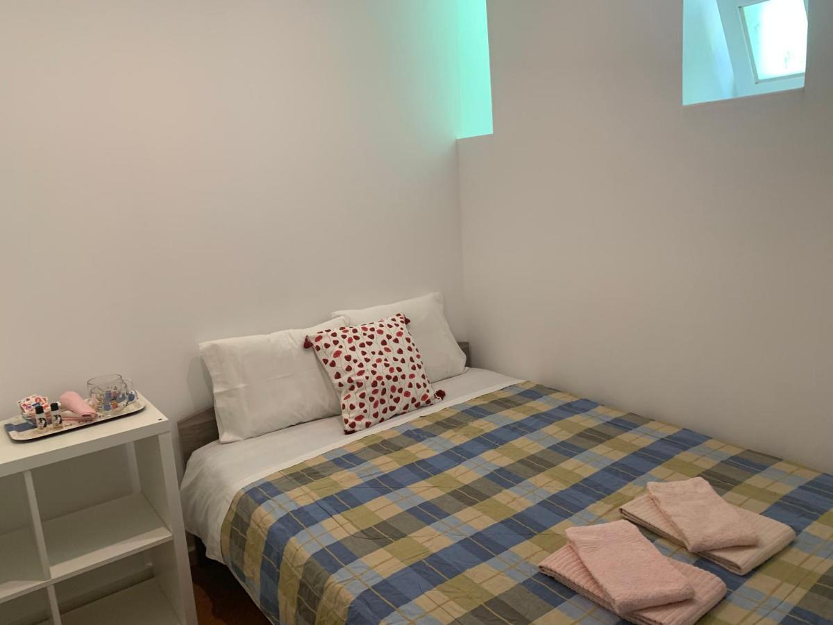 House And Rooms In Lisboa Extérieur photo